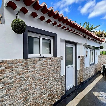 Modern Minimalist Studio With Essential Comfort 丰沙尔 外观 照片